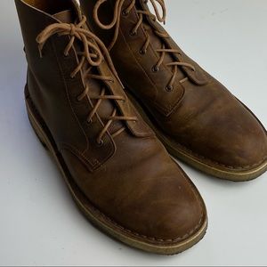 Ecco Men’s lace up leather desert boots